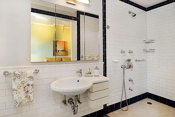 Sold by Corcoran | media 39