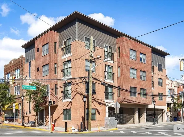 4801 Palisade Avenue image 1 of 19