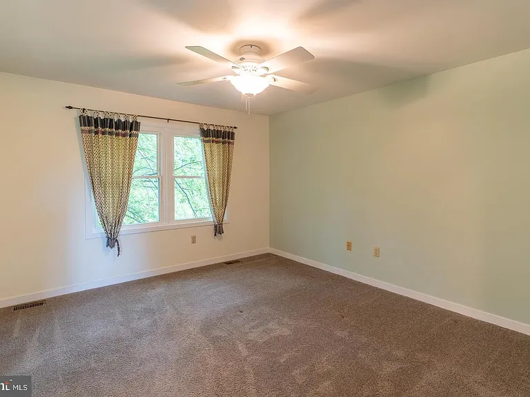 56 W Windrose Dr — Photo 46