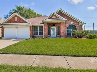 15623 Contender Ln, Friendswood, TX 77546