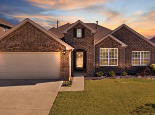 8128 Horseman Rd, Fort Worth, TX 76131