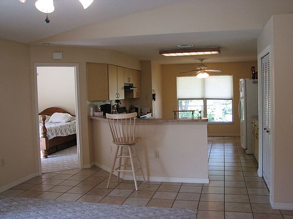 Breakfast Bar and Eat-in Kitchen for Morning Coffee