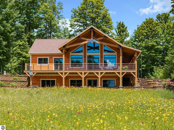 16624 Viaduct Rd, Copemish, MI 49625