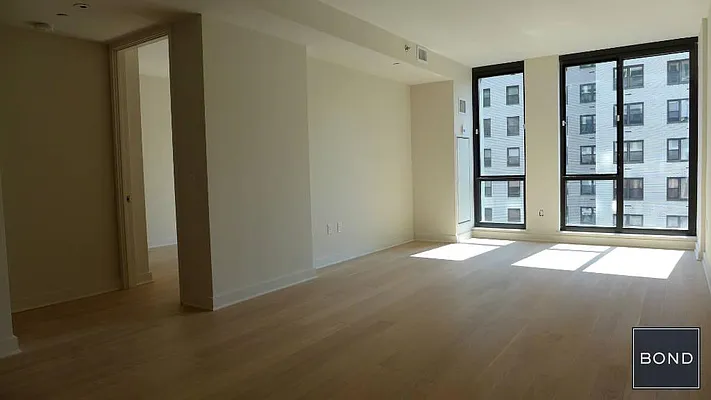 Rented by Bond New York | media 8