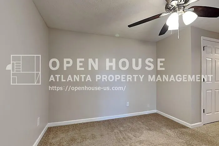 2290 Huntington Dr — Photo 16