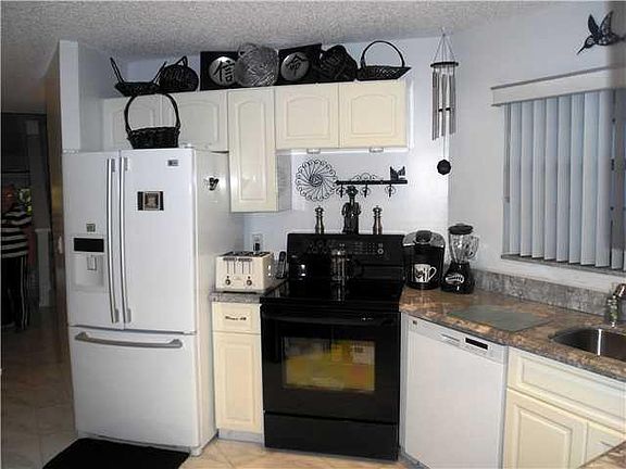 4th image of 20965 W Boca Ridge Drive #20965