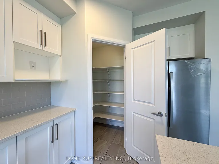 1009 Ballyhale Hts — Photo 12