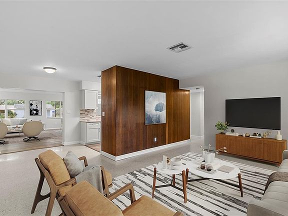3rd image of 2910 W Price Ave