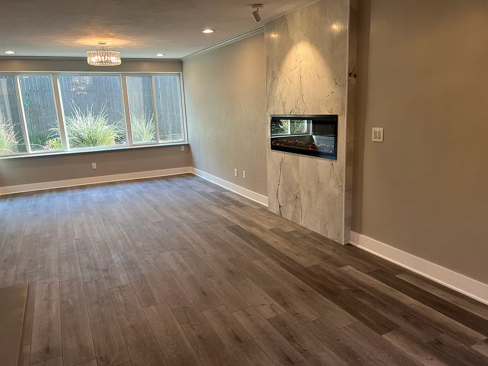 4136 Cole Ave #3