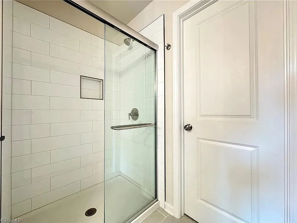 4 bed, 2.5 bath, 1712 sqft, $750 — Photo 4