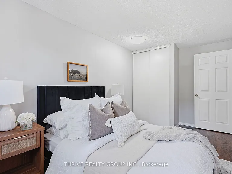 215 Commissioners Rd W #10 — Photo 18