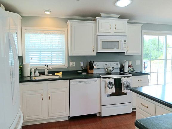 4th image of 604 Hastings Rd #604HAS
