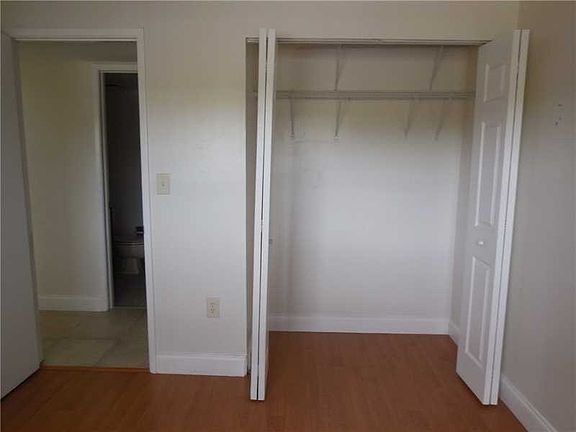 5th image of 220 W Park Dr APT 204