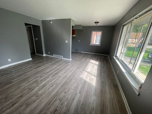 3rd image of 6336 W Kaul Ave APT 1