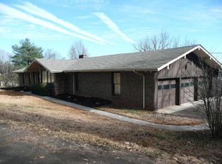7509 Little River Dr, Knoxville, TN 37920
