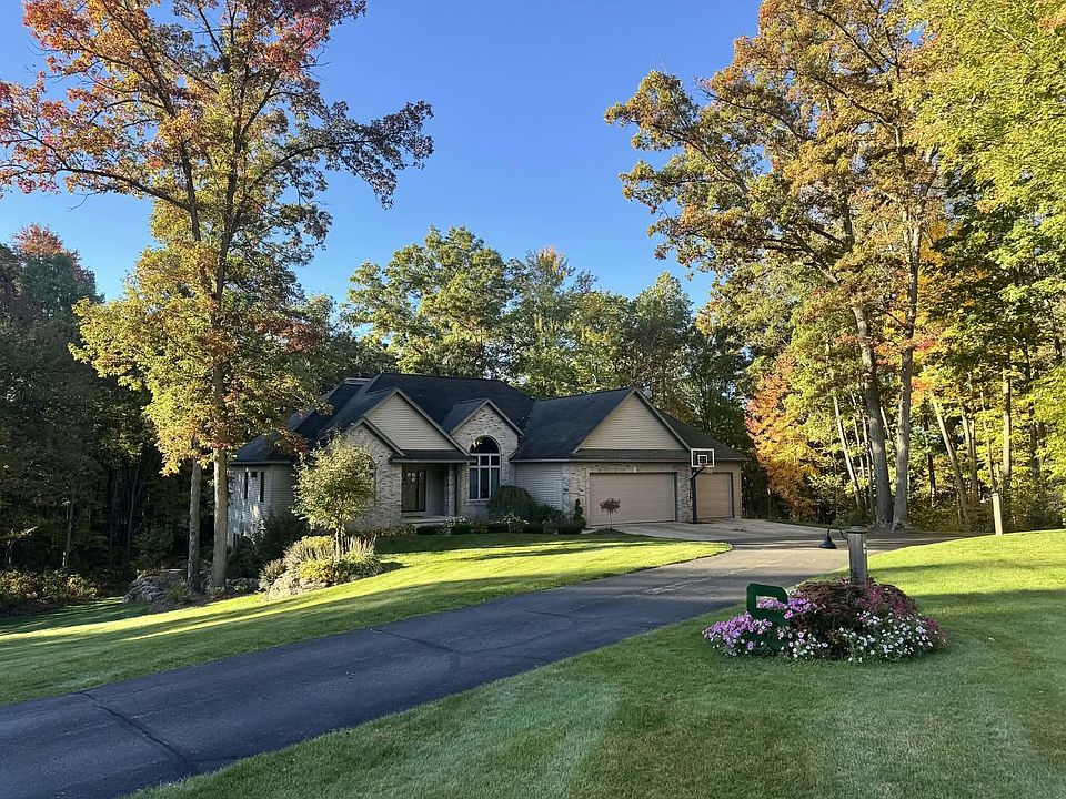 1st image of 14141 Wildwood Dr