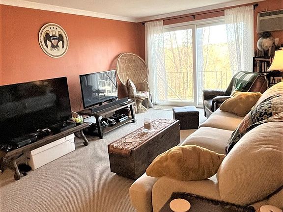 3rd image of 3 Pembroke Drive #20