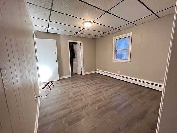 2nd image of 94-96 Osgood St #98-3