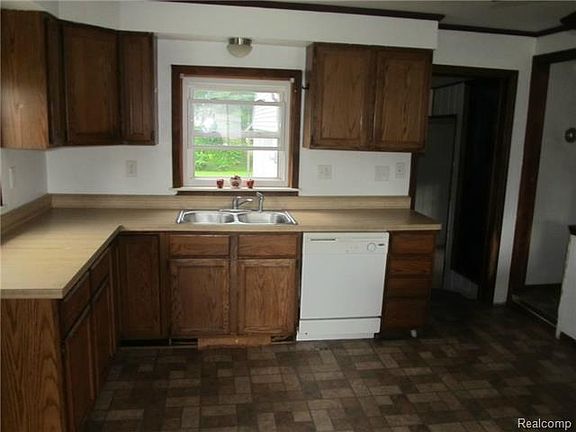 2nd image of 29119 Rush St