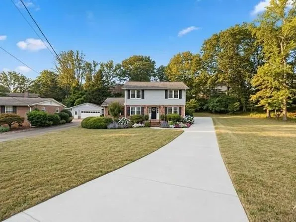 1012 Tanglewood Dr, Gainesville, GA 30501