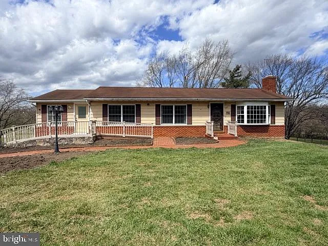 3 bed, 1392 sqft, $2,350 — Photo 4