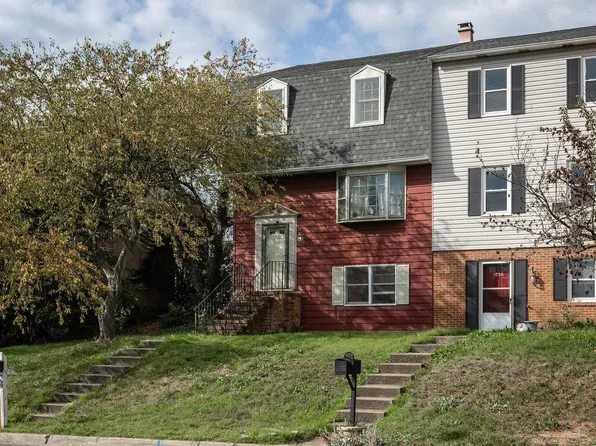 1036 Meadowlark Dr, Harrisonburg, VA 22802