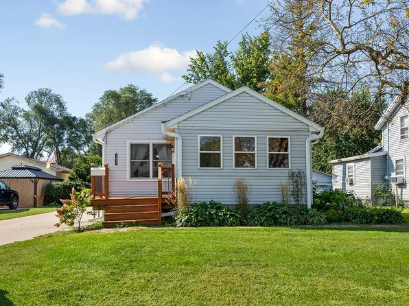 1027 6th St NW, Faribault, MN 55021