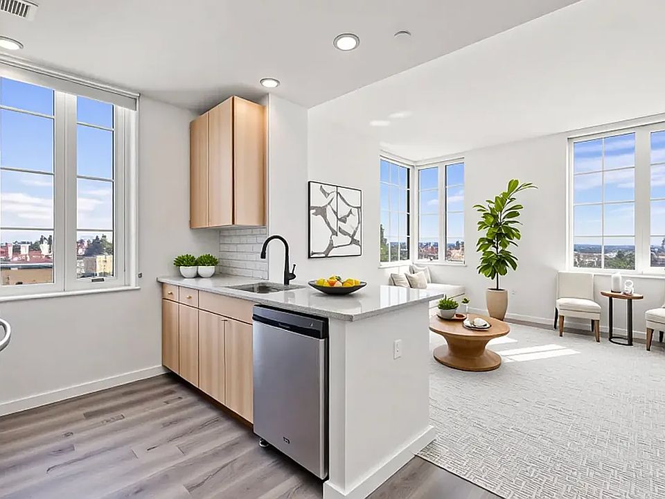 1st image of 1856 Park Ave #13B