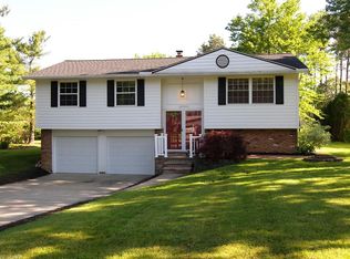 32955 Arlesford Dr, Solon, OH 44139