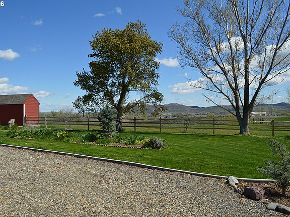 3rd image of 1935 Bench Rd