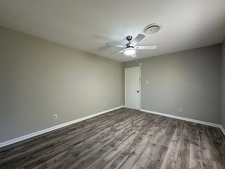 5809 Enid St — Photo 22