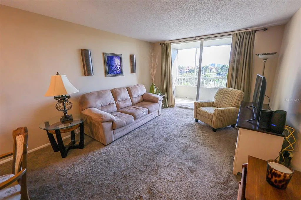 1 bed, 1.5 bath, 750 sqft, $1,500 — Photo 4
