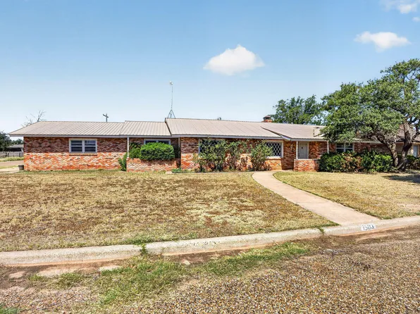 1503 Avenue K, Ralls, TX 79357