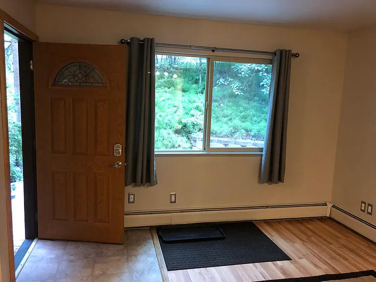 4302 Penguin St — Photo 4