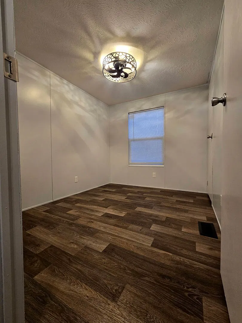Portland MHP — Photo 4