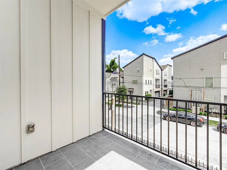 4035 Buck St — Photo 15