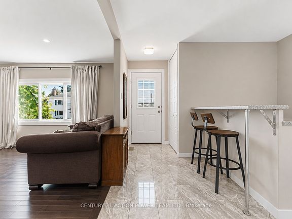 4th image of 1221 Kitchener Ave W