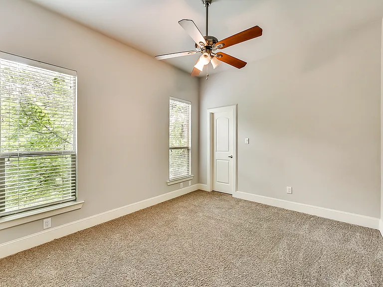 5956 Lewis St — Photo 27
