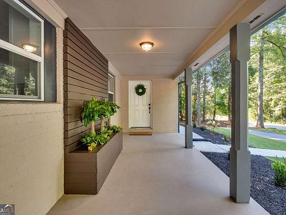 3rd image of 3951 Covered Bridge Rd SW