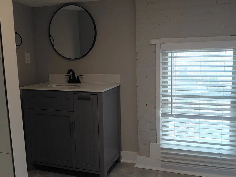 460 Dayton St — Photo 33