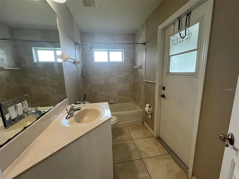 3605 Caballero Ave — Photo 12