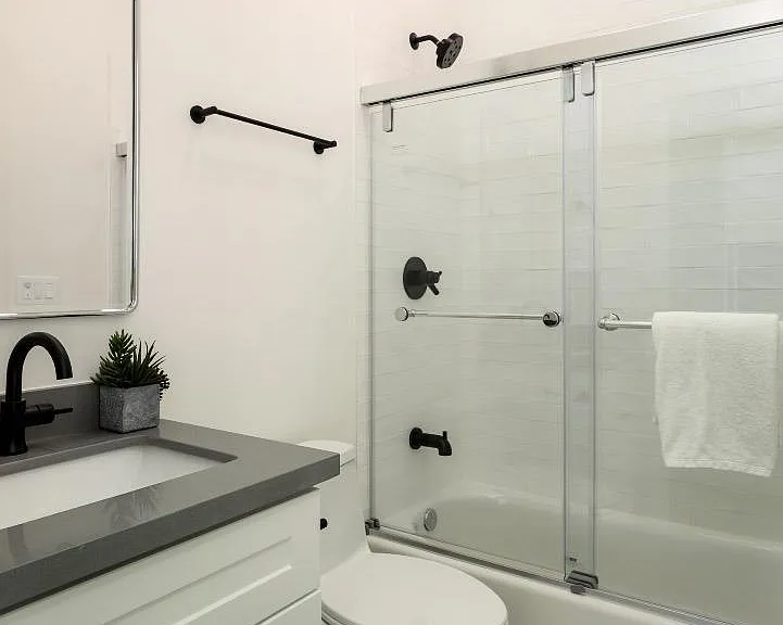 1161 Noel Dr #B — Photo 4