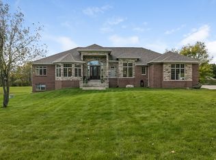 55205 8 Mile Rd, Northville, MI 48167
