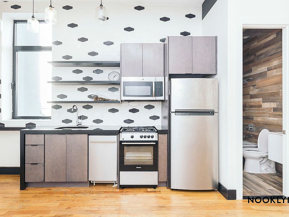 1st image of 277 Irving Ave #3