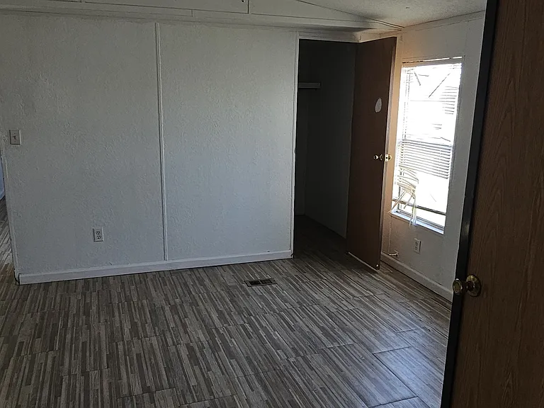 1849 7th St SW #3 — Photo 11