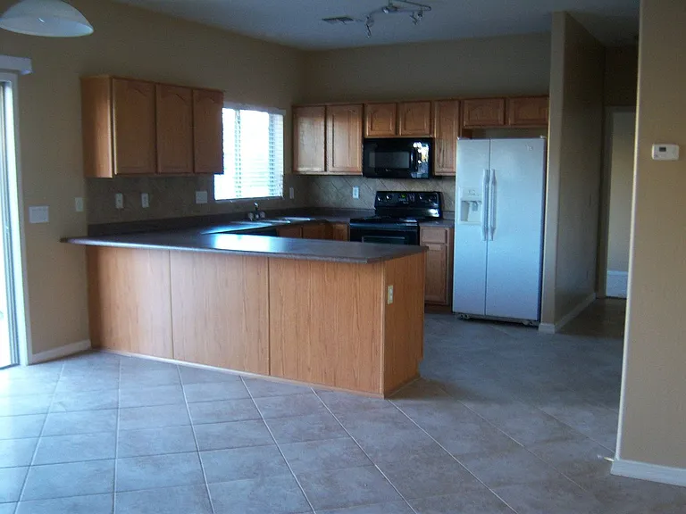 1508 E Heather Dr — Photo 10