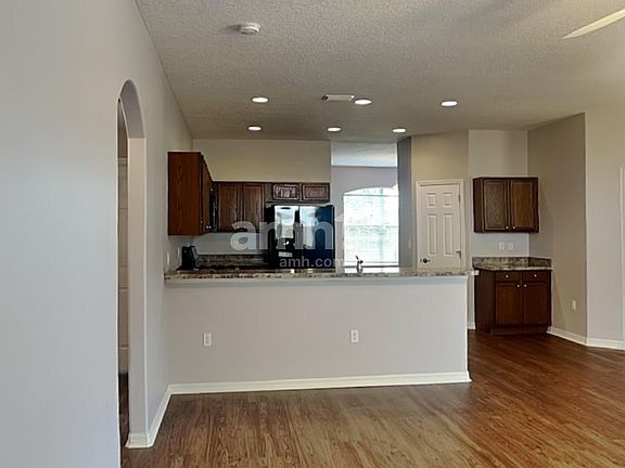 5th image of 12021 Willow Grove Ln