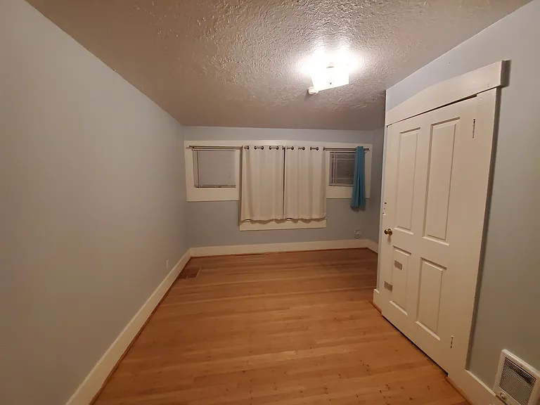 2803 NE 59th Ave — Photo 9