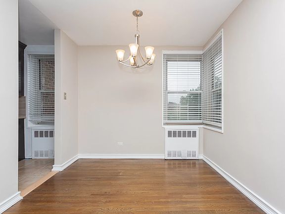 5th image of 1840 211th St APT 6K
