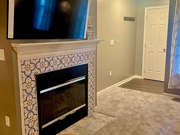 entry to living room